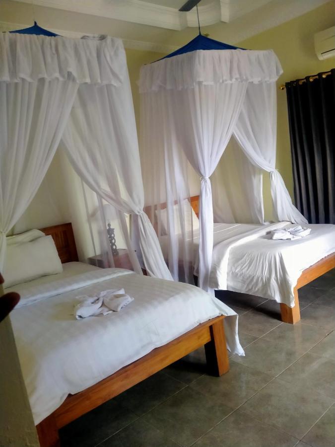 Coral Bay Bungalows Amed Habitación foto